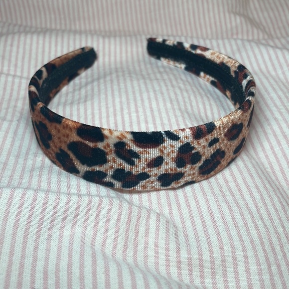 Lot of 2 Headbands - Picture 5 of 5